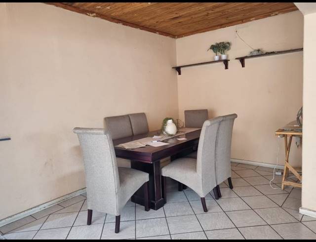 3 BEDROOM HOUSE FOR SALE IN GENL ALBERTS PARK